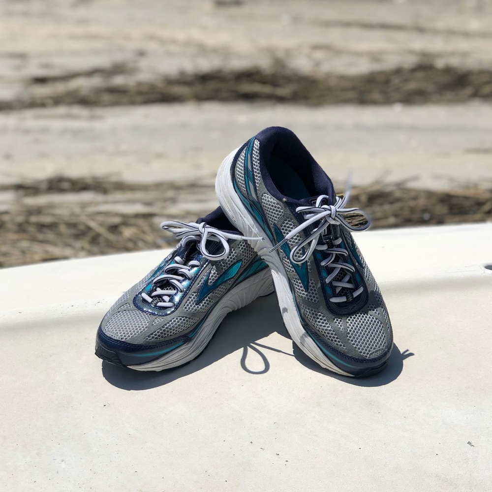 Brooks Dyad 9 Running Shoe